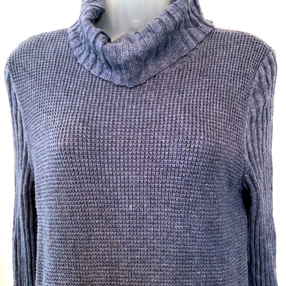 INC International Concepts Blue Gray Turtleneck - Size M - Picture 1 of 14